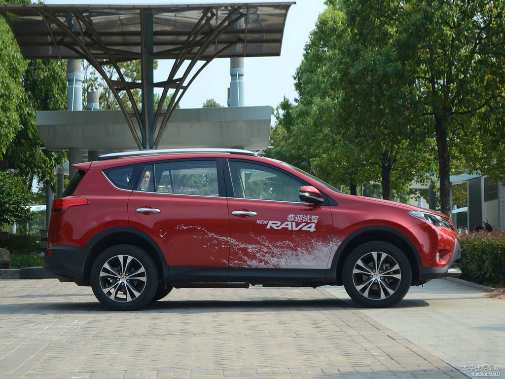 紅云母色RAV4榮放整車外觀外觀圖片