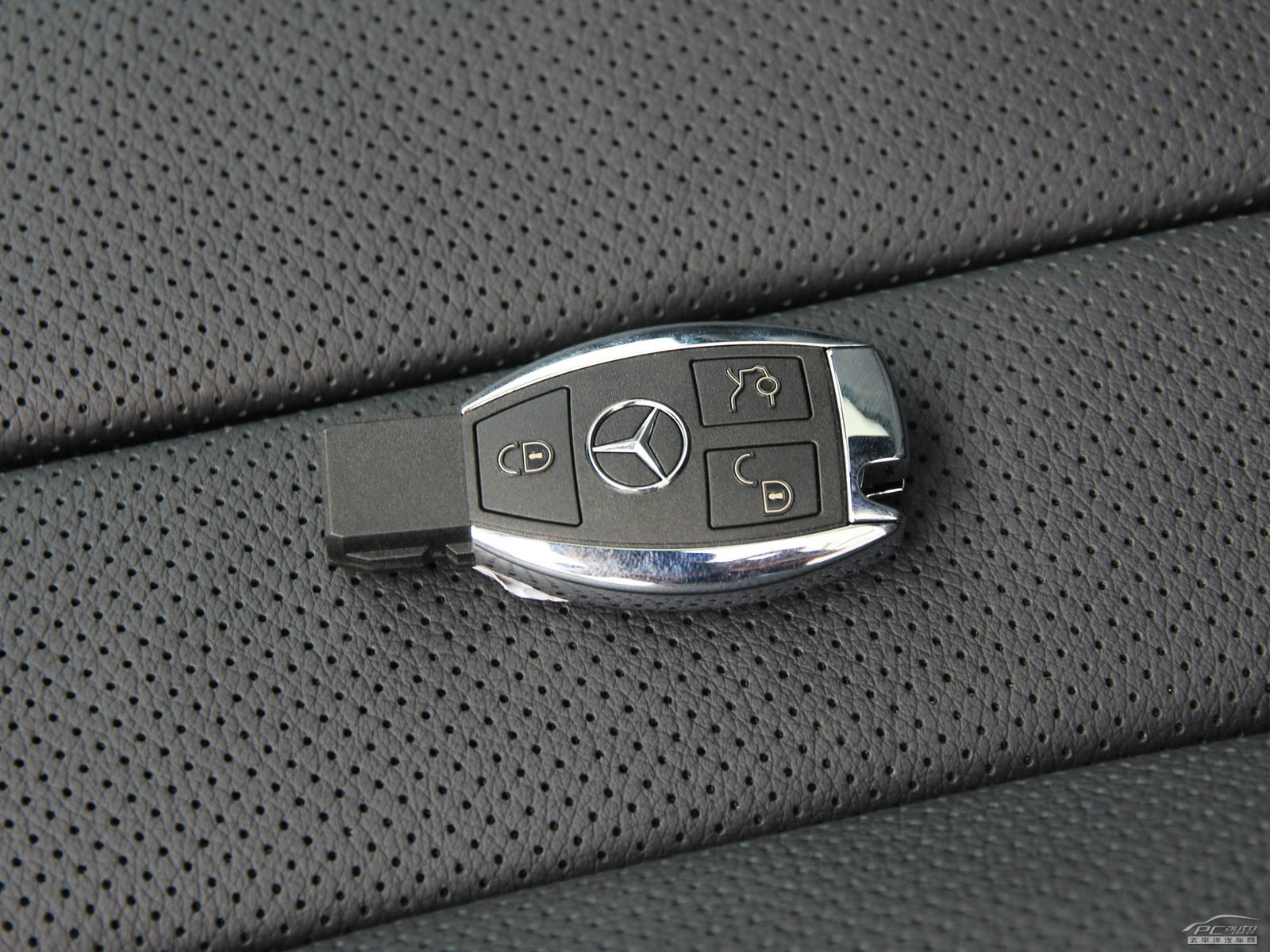 奔馳E級細(xì)節(jié)高清大圖