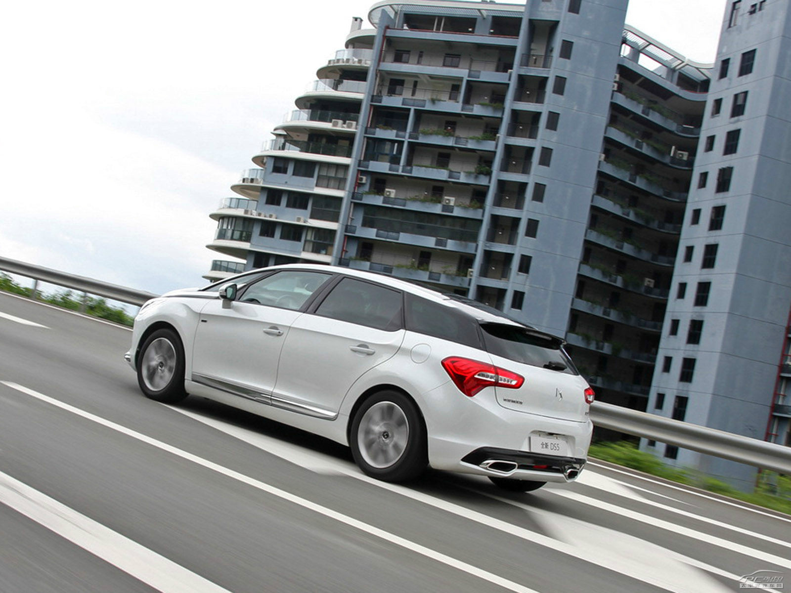 DS 5外觀高清大圖
