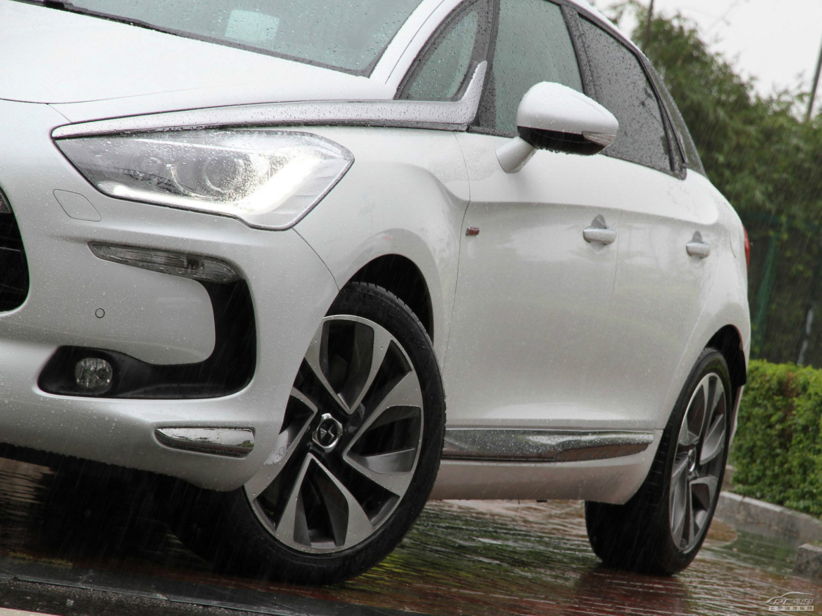 DS 5外觀高清大圖