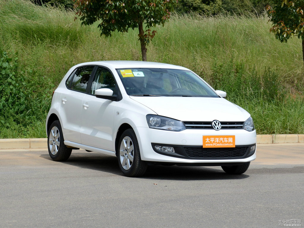 極地白大眾Polo整車外觀外觀圖片