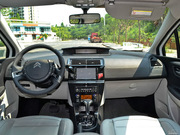 2012款 三廂 1.6L 自動(dòng)品享型 2012款 三廂 1.6L 自動(dòng)品享型