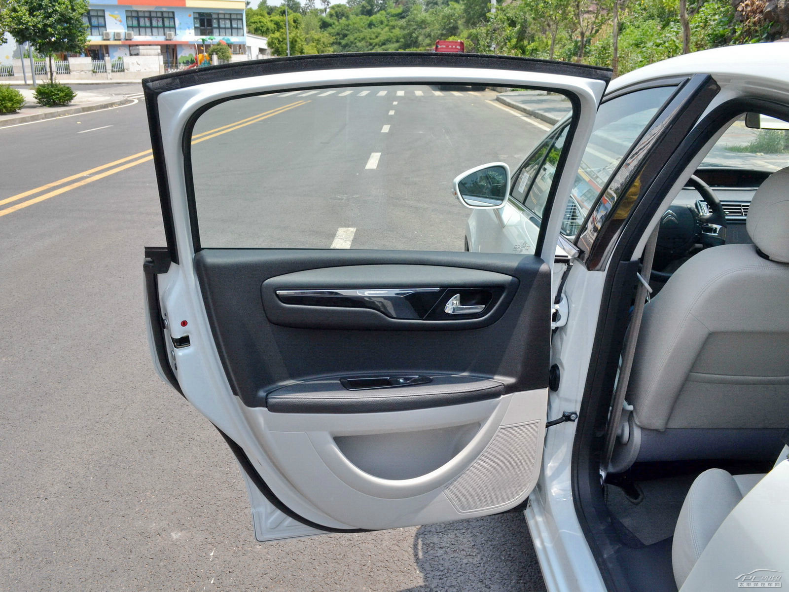 經典世嘉內飾高清大圖