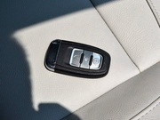 2012款 三廂 1.6L 自動品享型