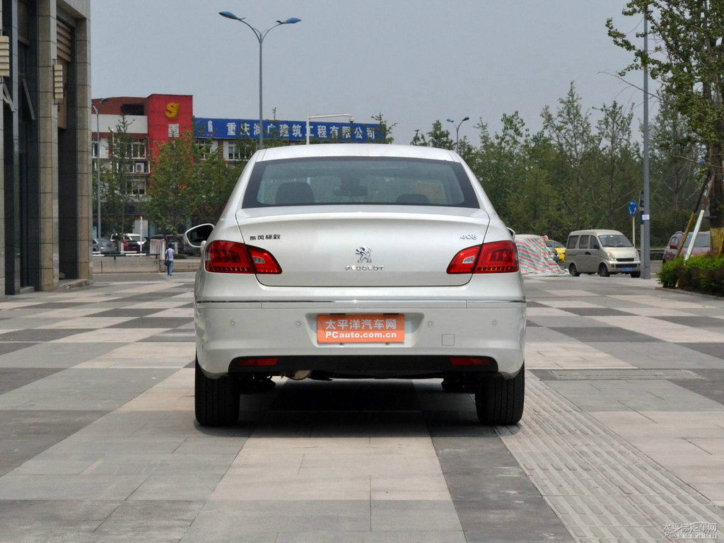 珠光白標(biāo)致408整車外觀外觀圖片