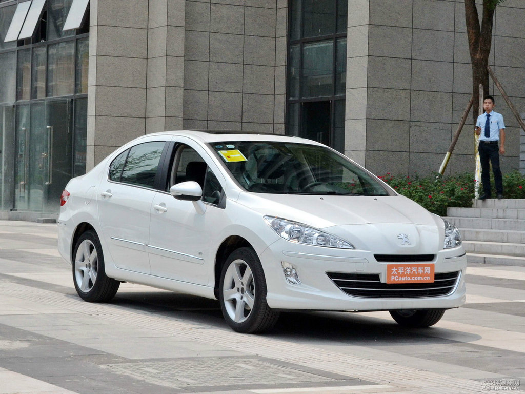 珠光白標致408整車外觀外觀圖片