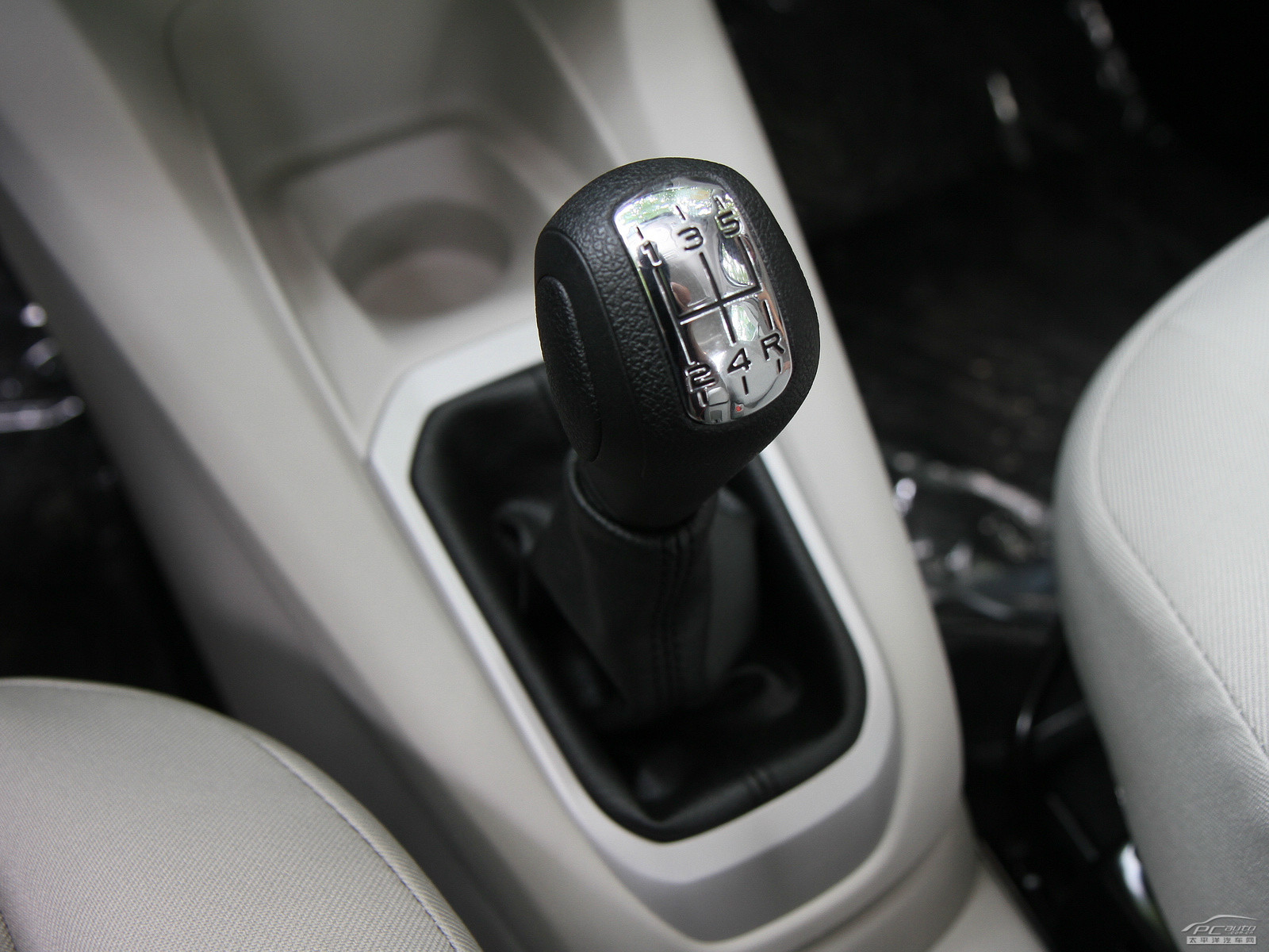 全新愛麗舍內(nèi)飾高清大圖