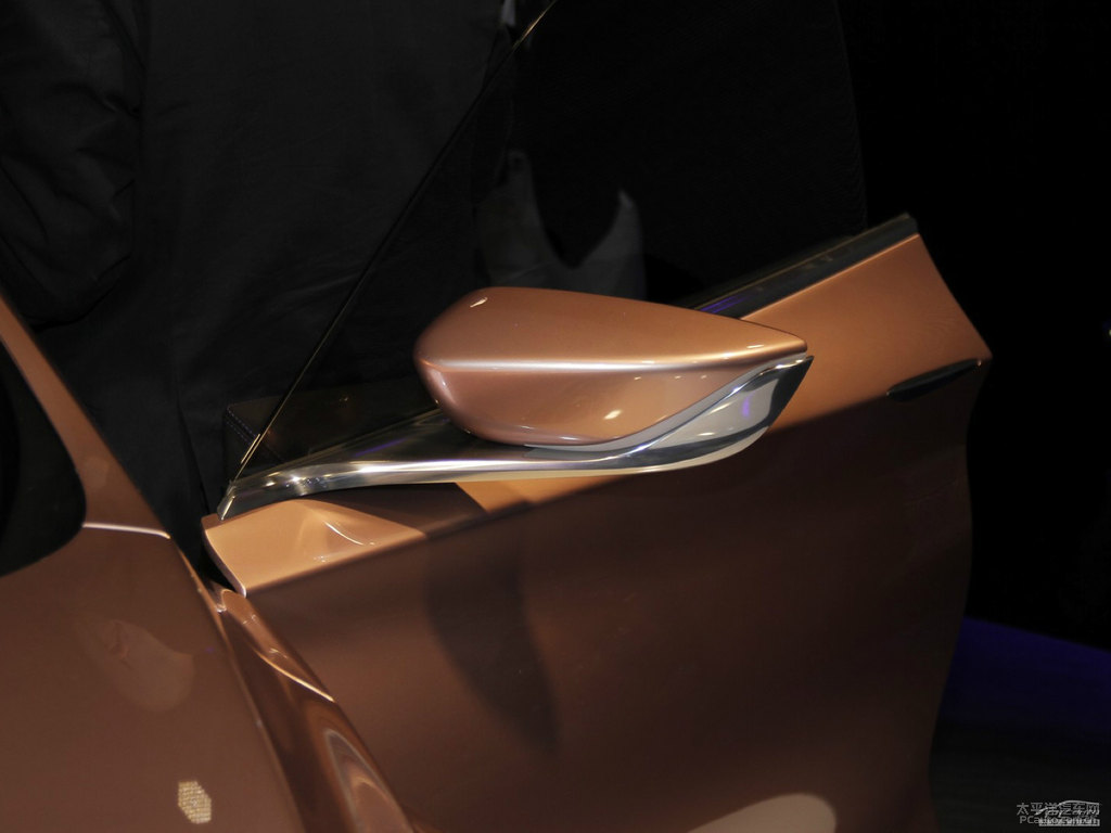 英菲尼迪Q30外觀圖片