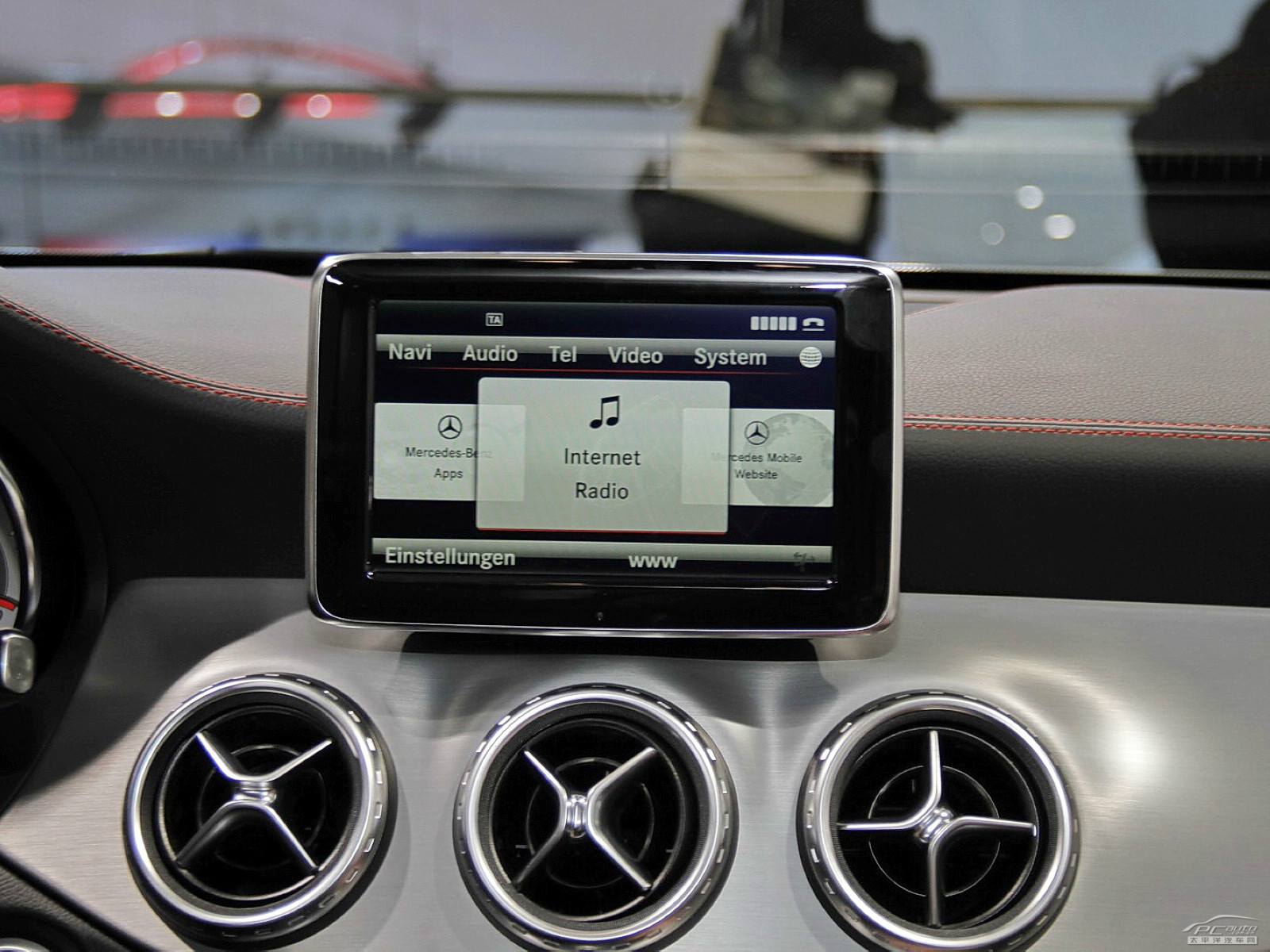 奔馳GLA(海外)內飾高清大圖