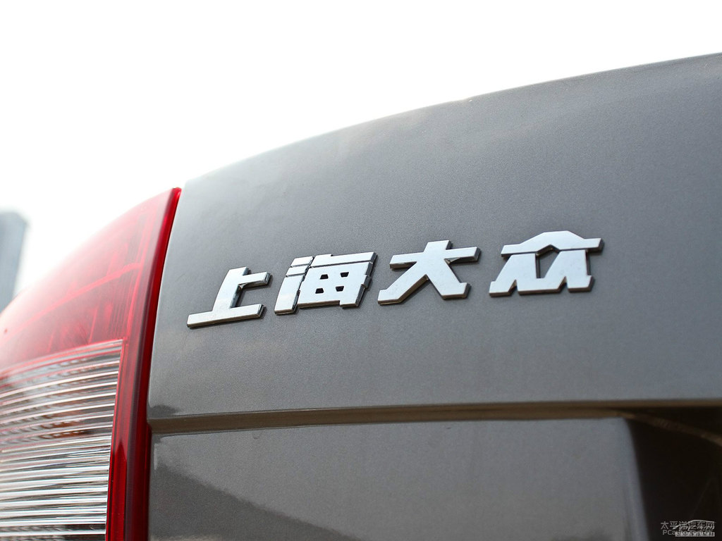 鐳射灰明銳車尾外觀圖片