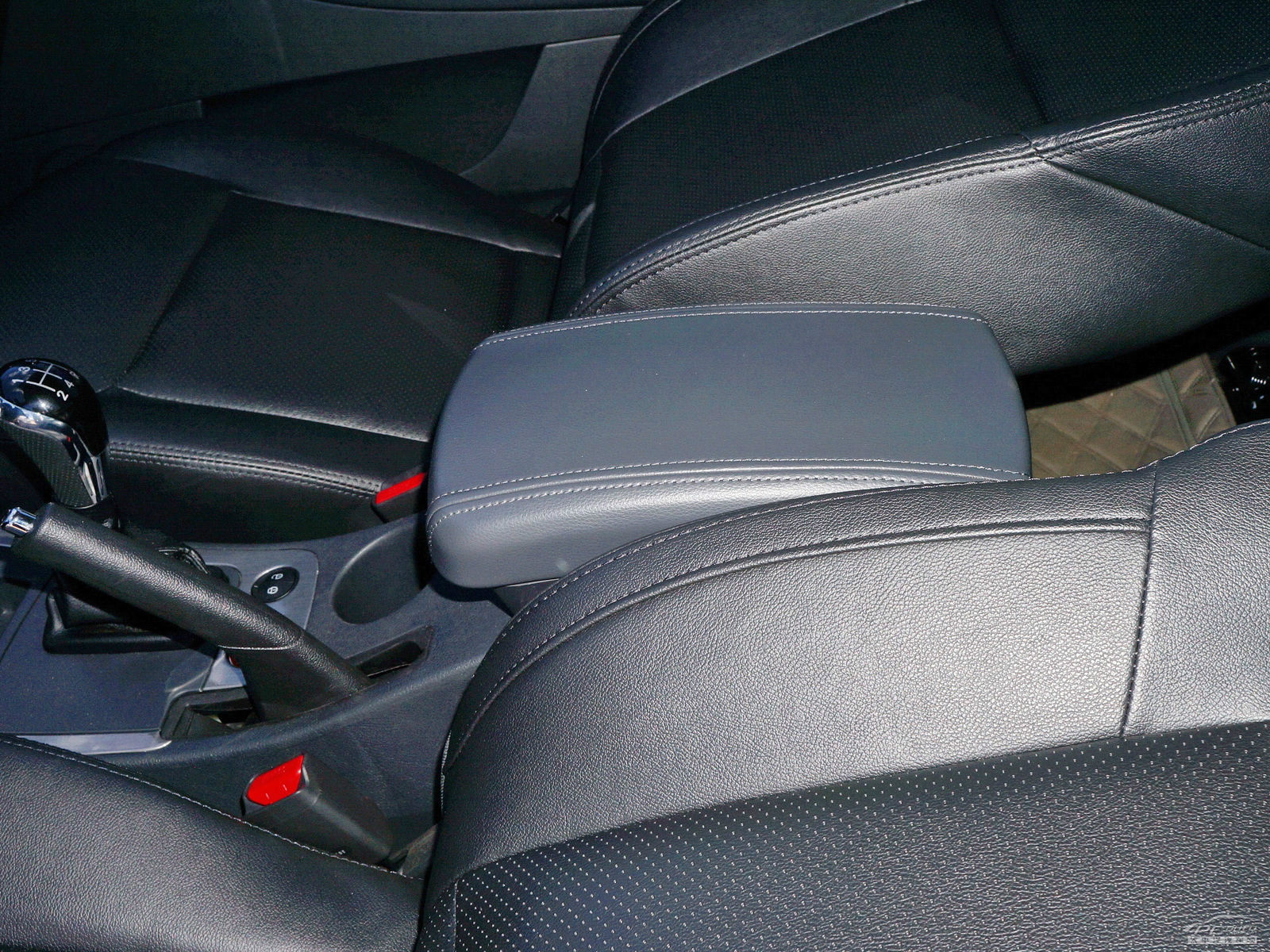 吉利GX7內(nèi)飾高清大圖