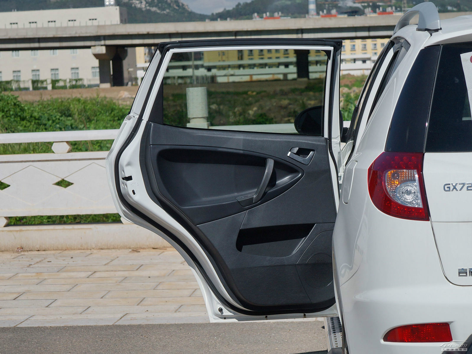 吉利GX7內(nèi)飾高清大圖