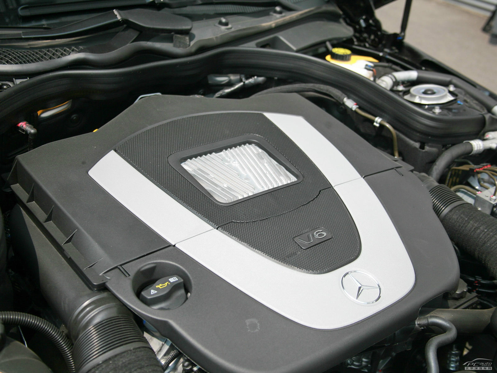 奔馳E級(jí)細(xì)節(jié)高清大圖