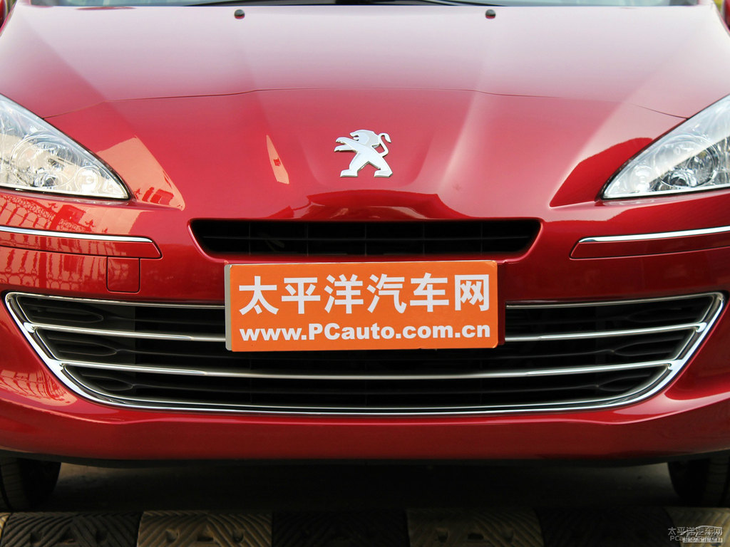 新波爾多紅標致408車頭外觀圖片