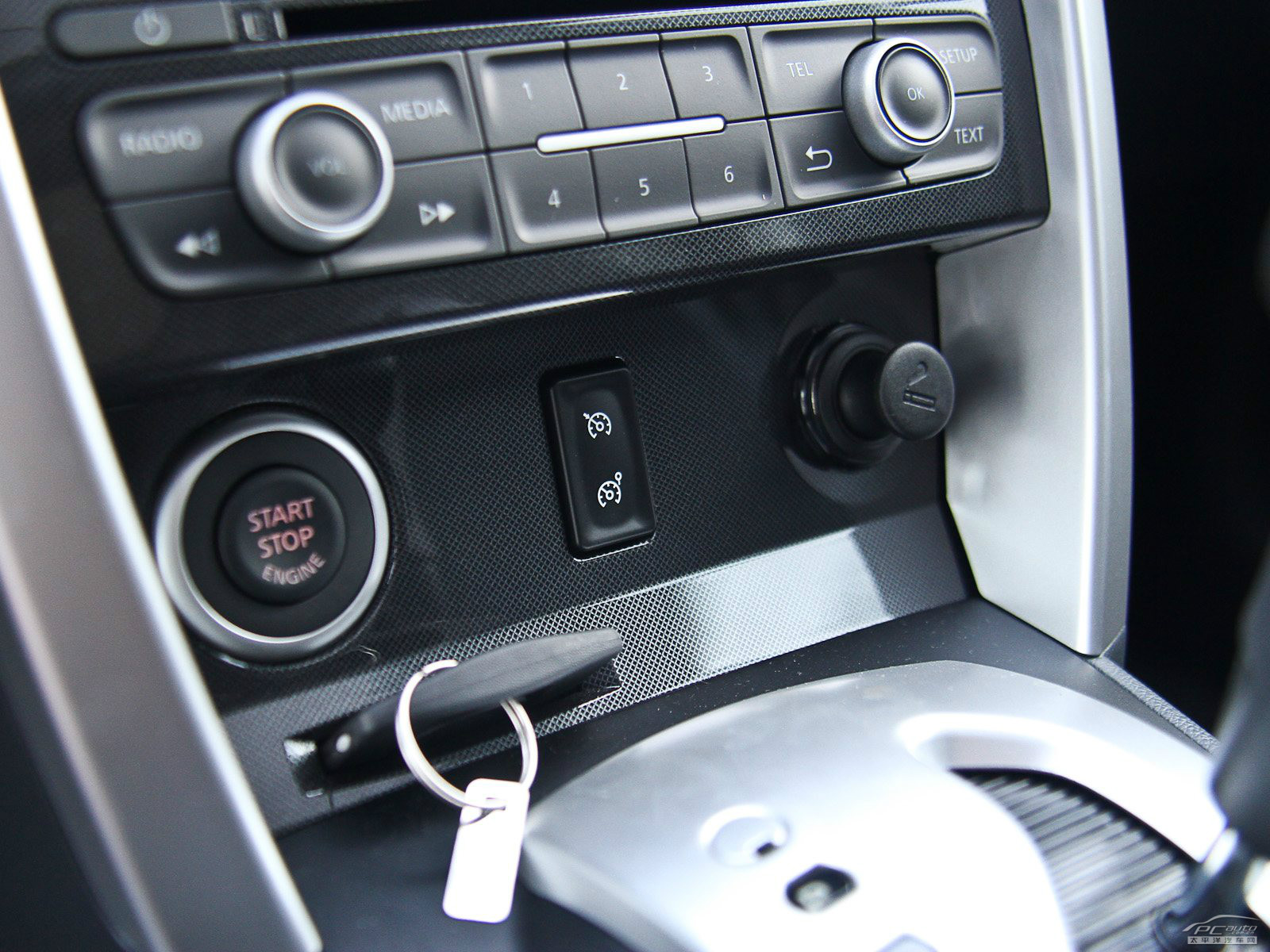 科雷傲(進(jìn)口)內(nèi)飾高清大圖