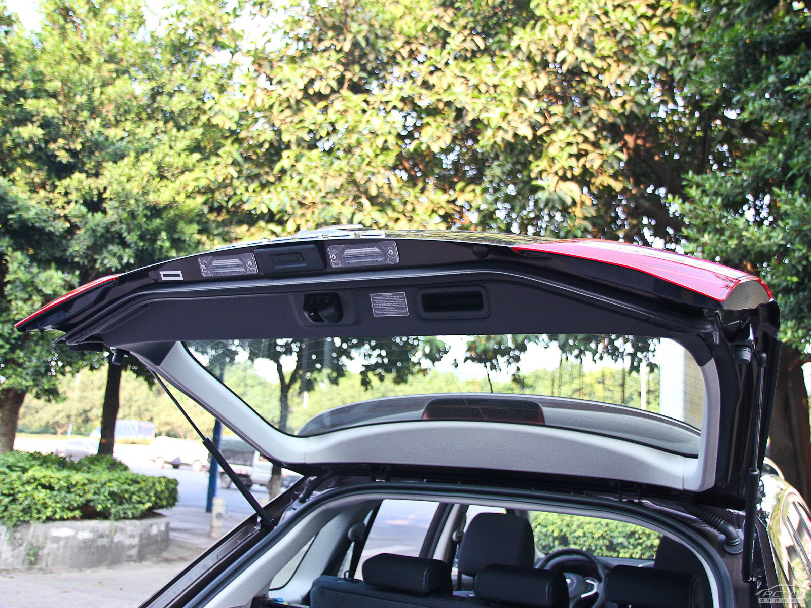 科雷傲(進(jìn)口)空間高清大圖