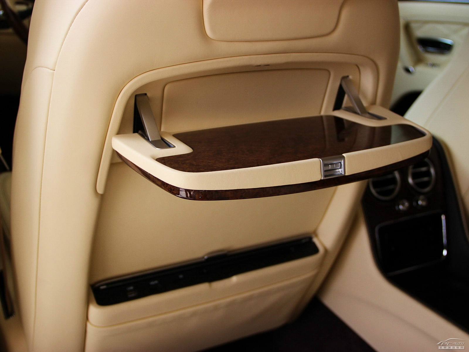 飛馳空間高清大圖