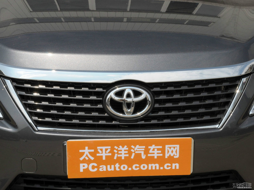 鎢金灰凱美瑞車(chē)頭外觀圖片