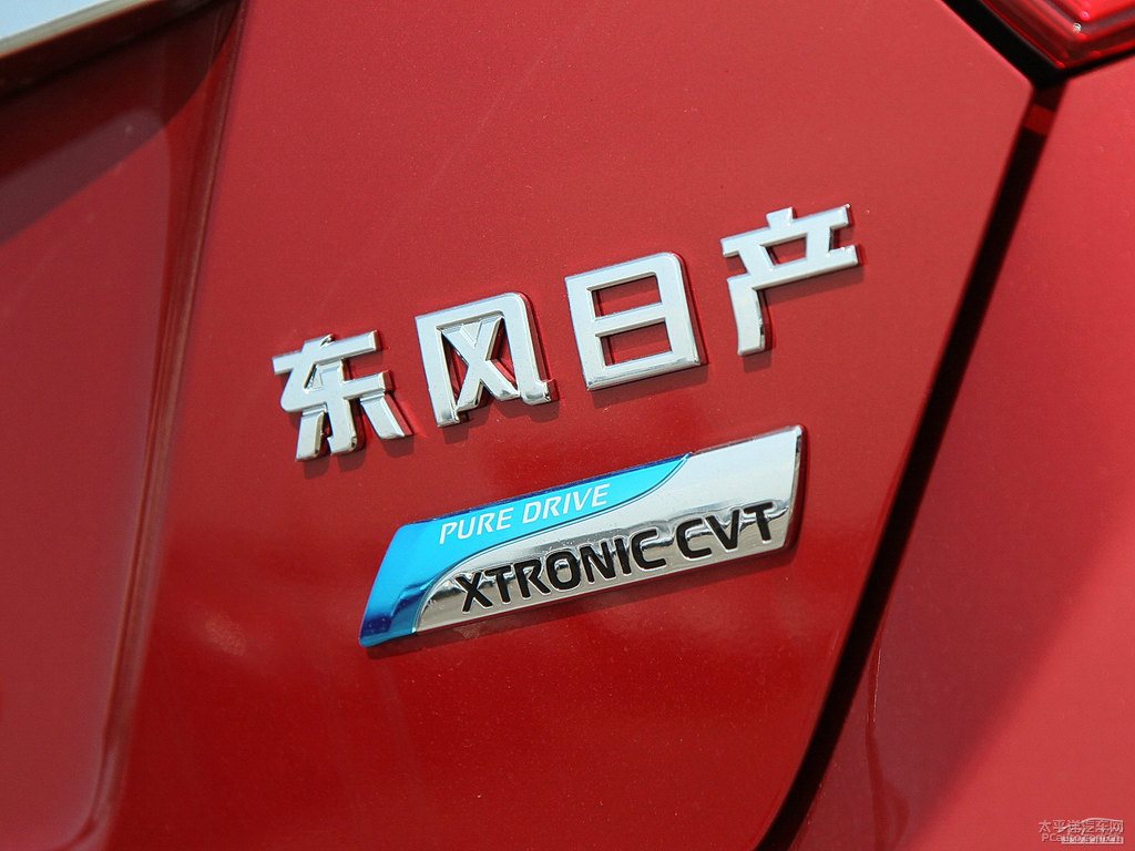炫雅紅騏達(dá)車尾外觀圖片
