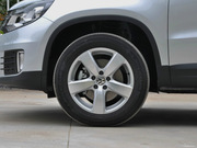 2013款 1.8TSI 自動四驅舒適版 2013款 1.8TSI 自動四驅舒適版