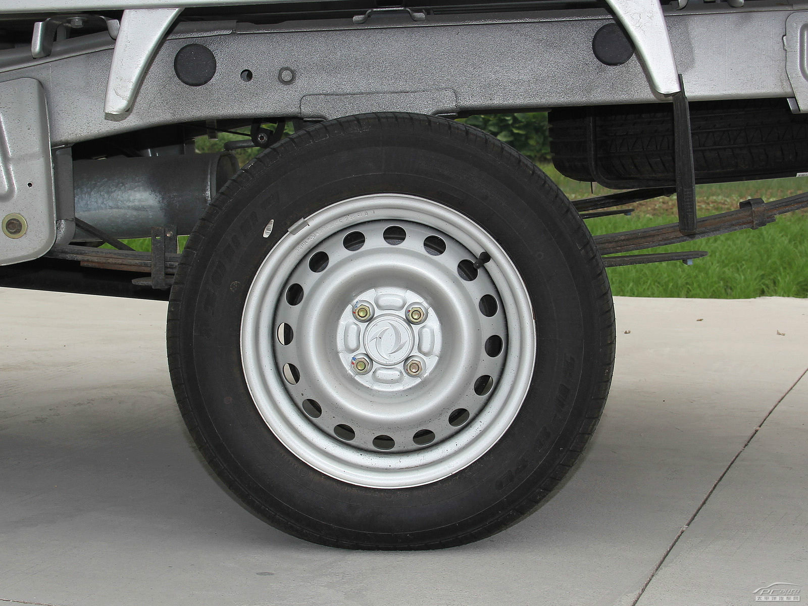 東風(fēng)小康V21外觀高清大圖