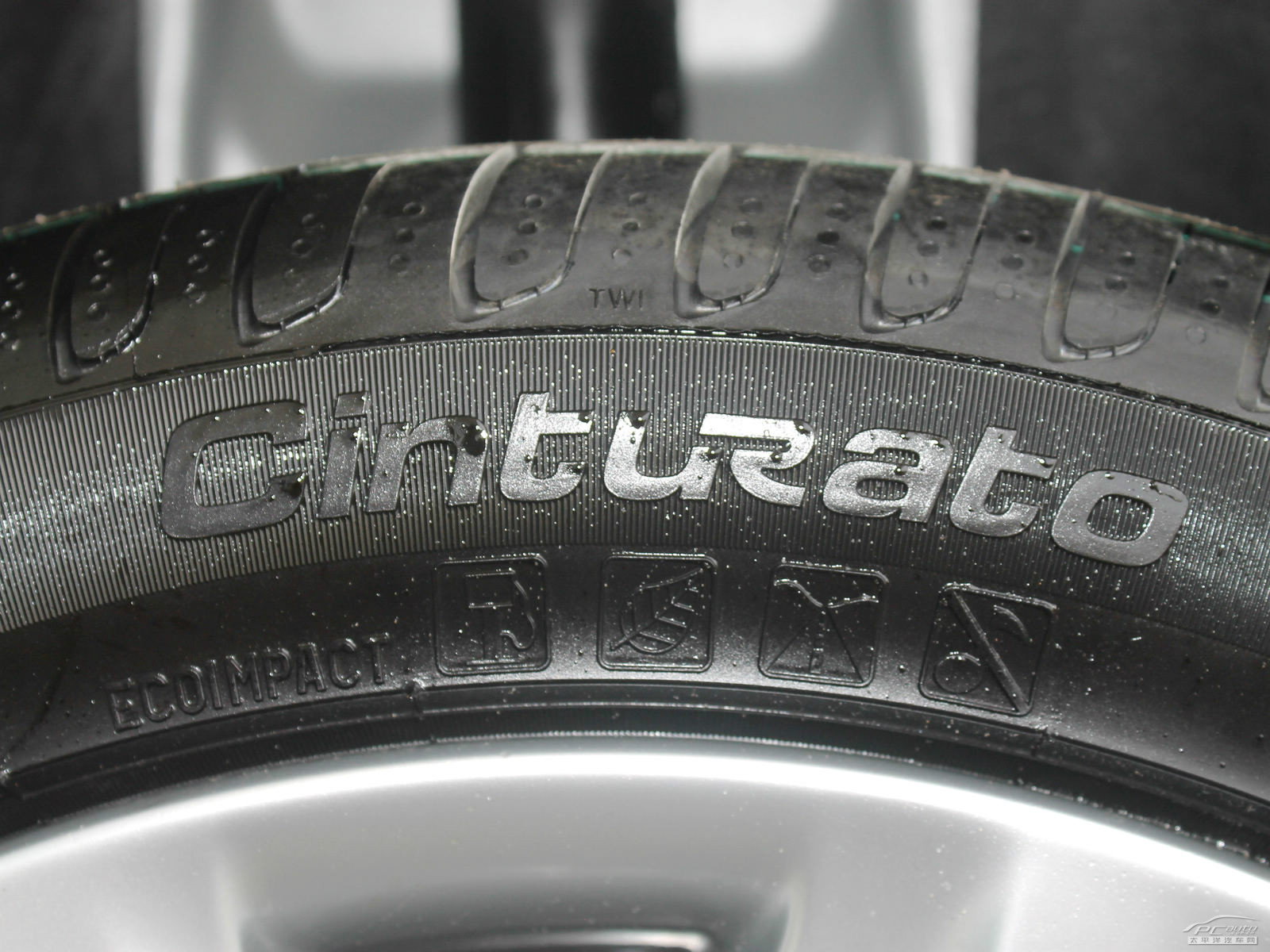 沃爾沃V40細(xì)節(jié)高清大圖