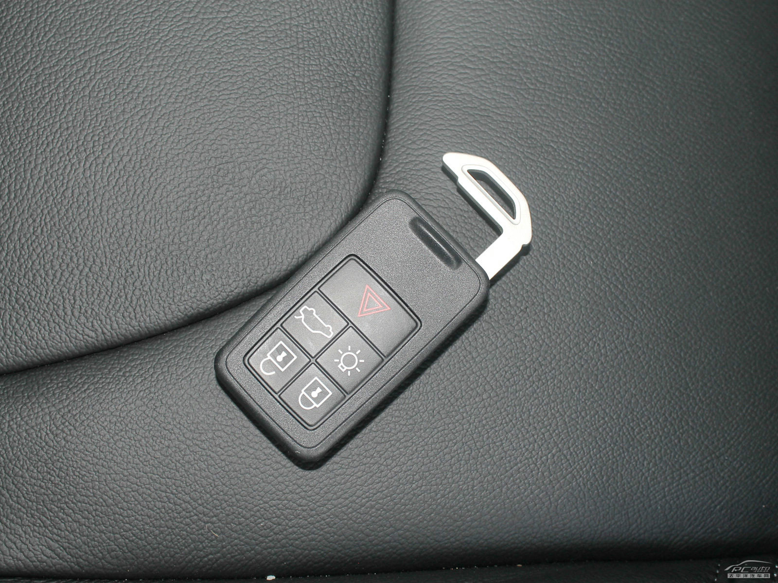 沃爾沃V40細(xì)節(jié)高清大圖