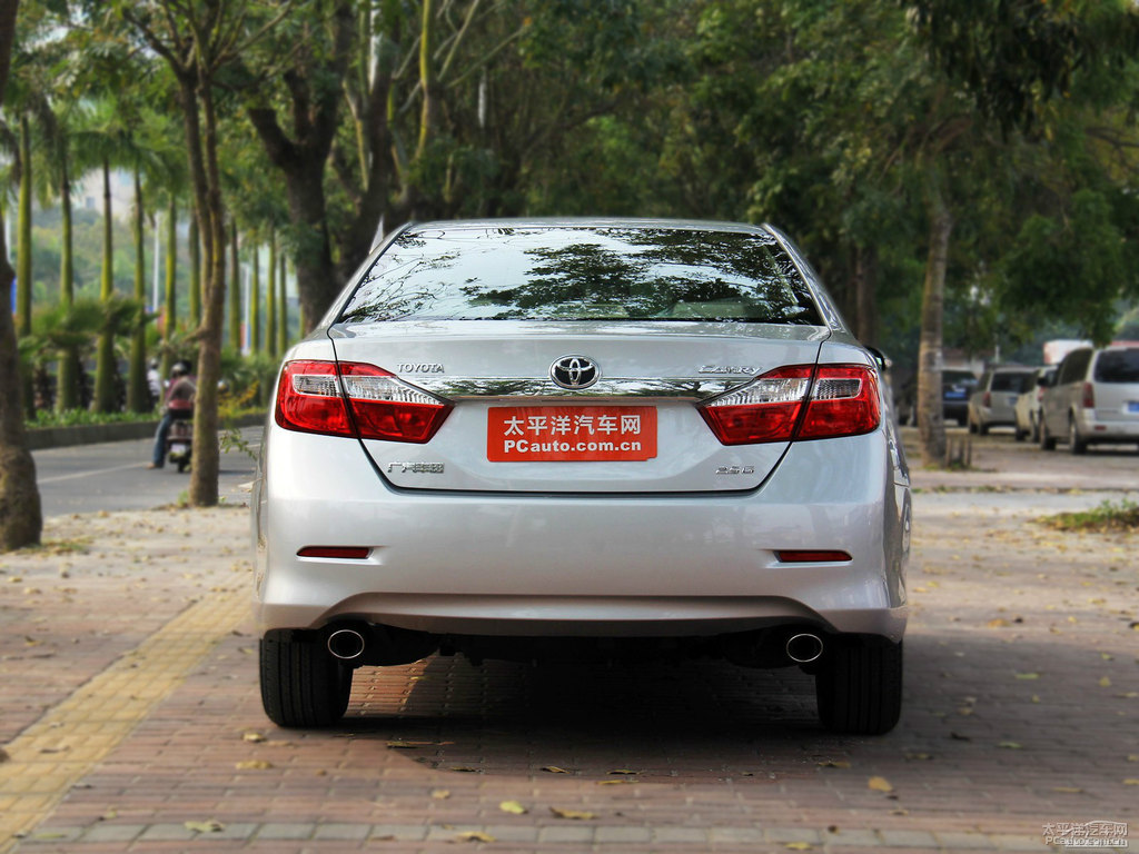水晶銀凱美瑞整車外觀外觀圖片