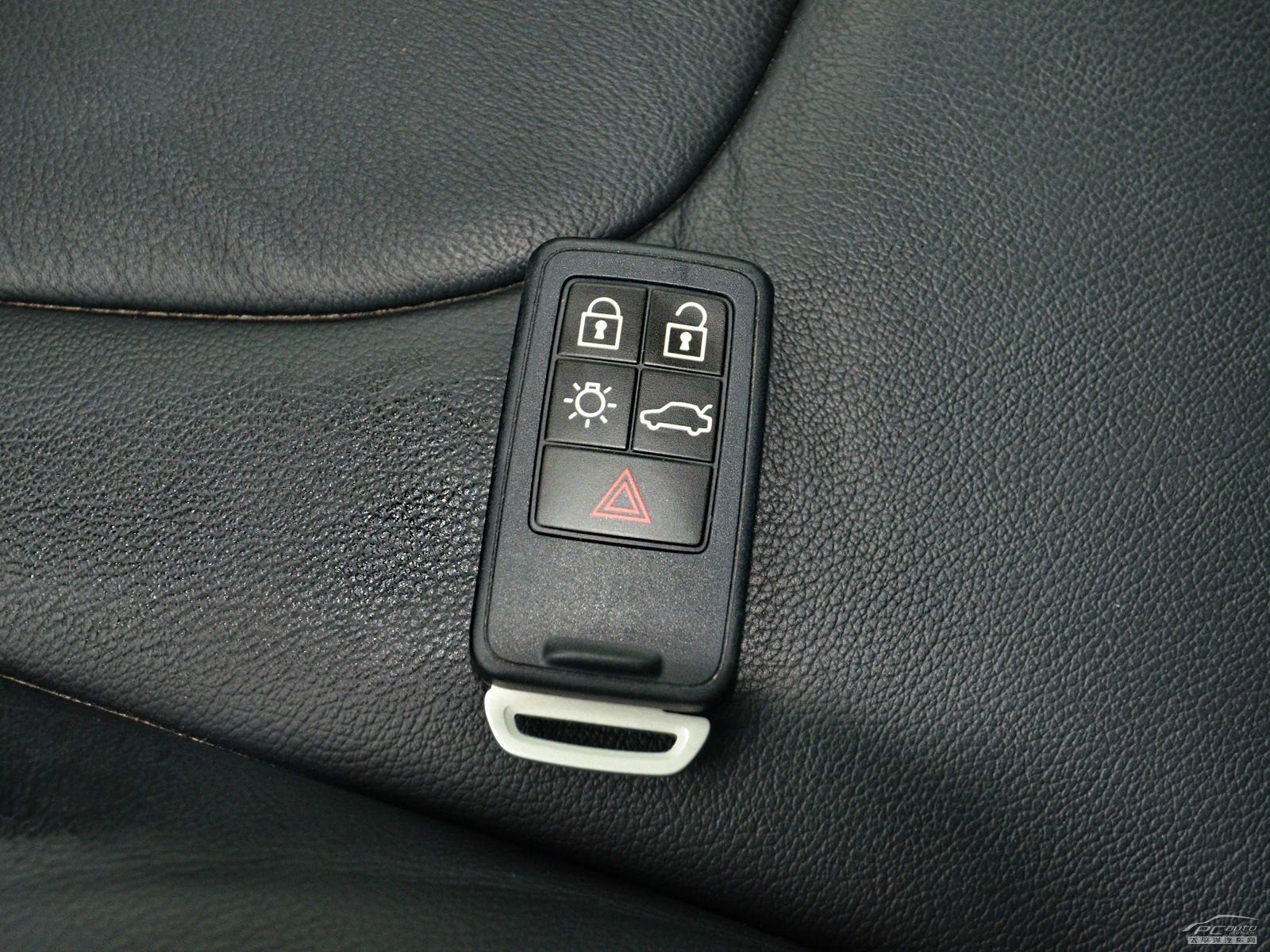 沃爾沃V40細節(jié)高清大圖