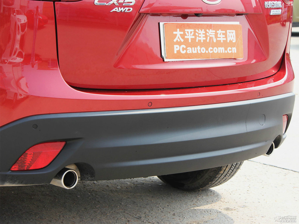 激情紅馬自達(dá)CX-5車尾外觀圖片