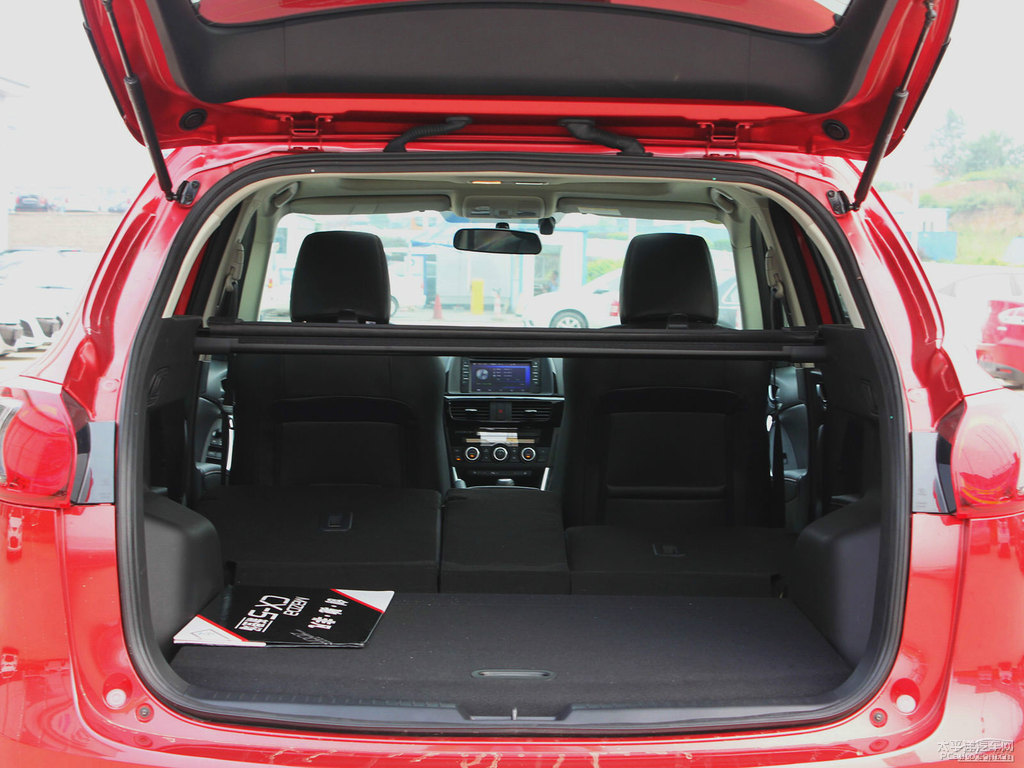 激情紅馬自達(dá)CX-5后備廂空間圖片