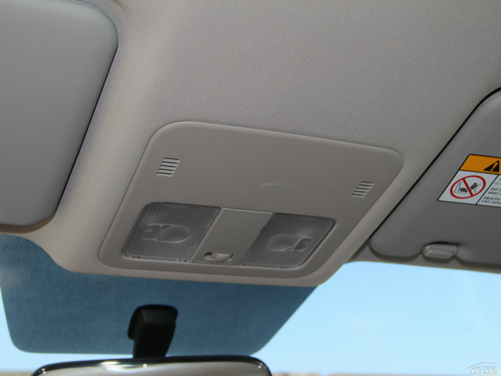 科雷傲(進(jìn)口)內(nèi)飾高清大圖