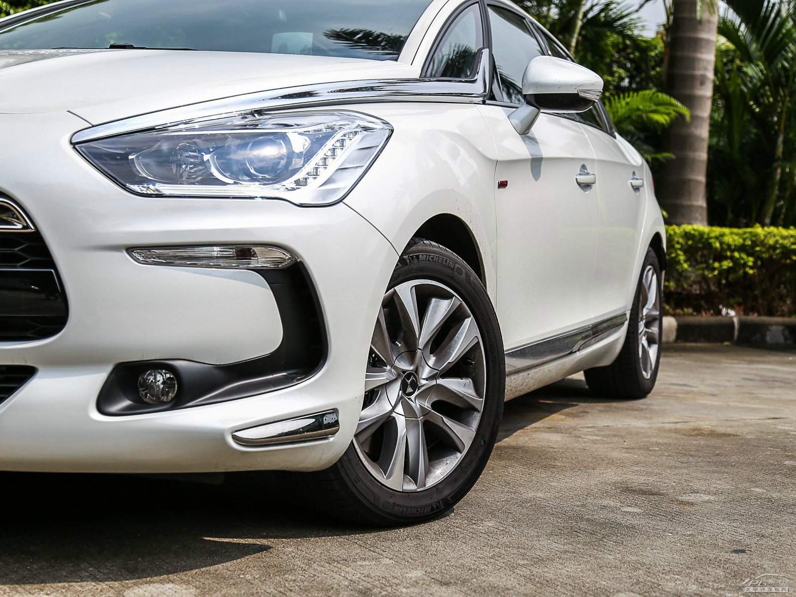 DS 5外觀高清大圖
