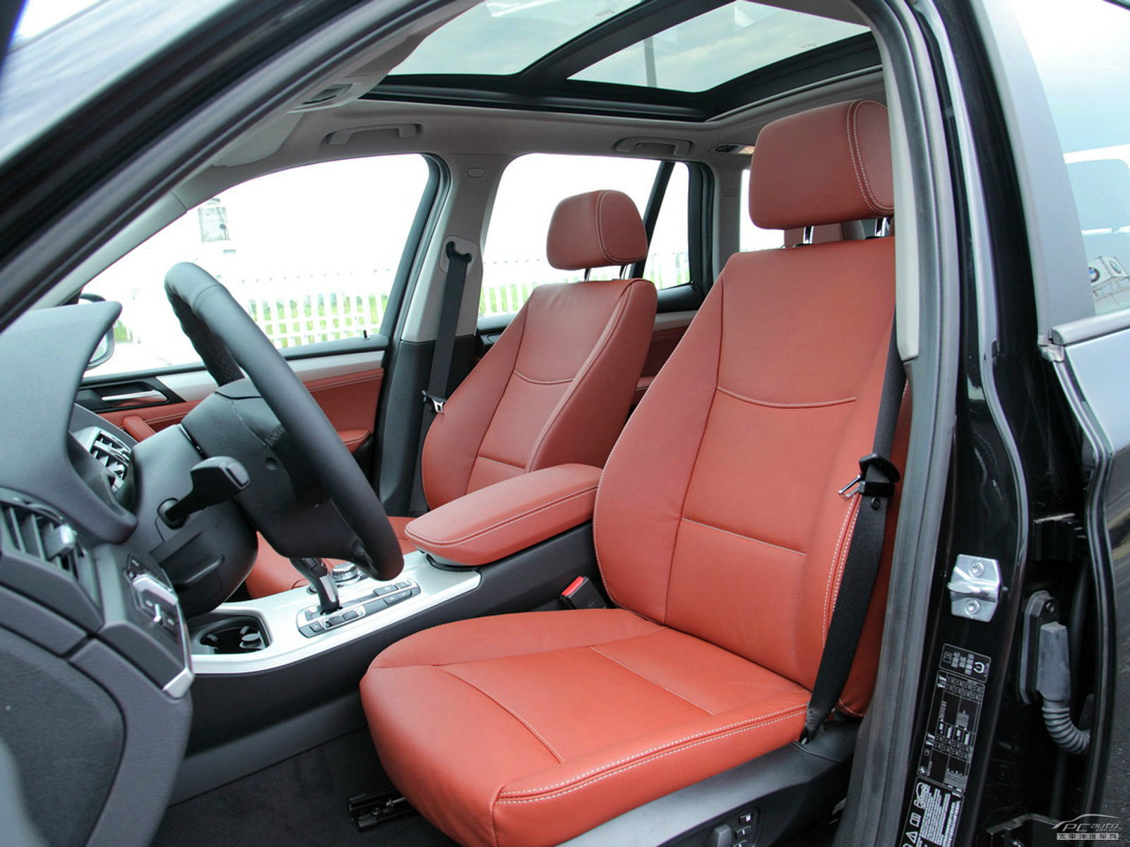 寶馬X3(進口)空間高清大圖