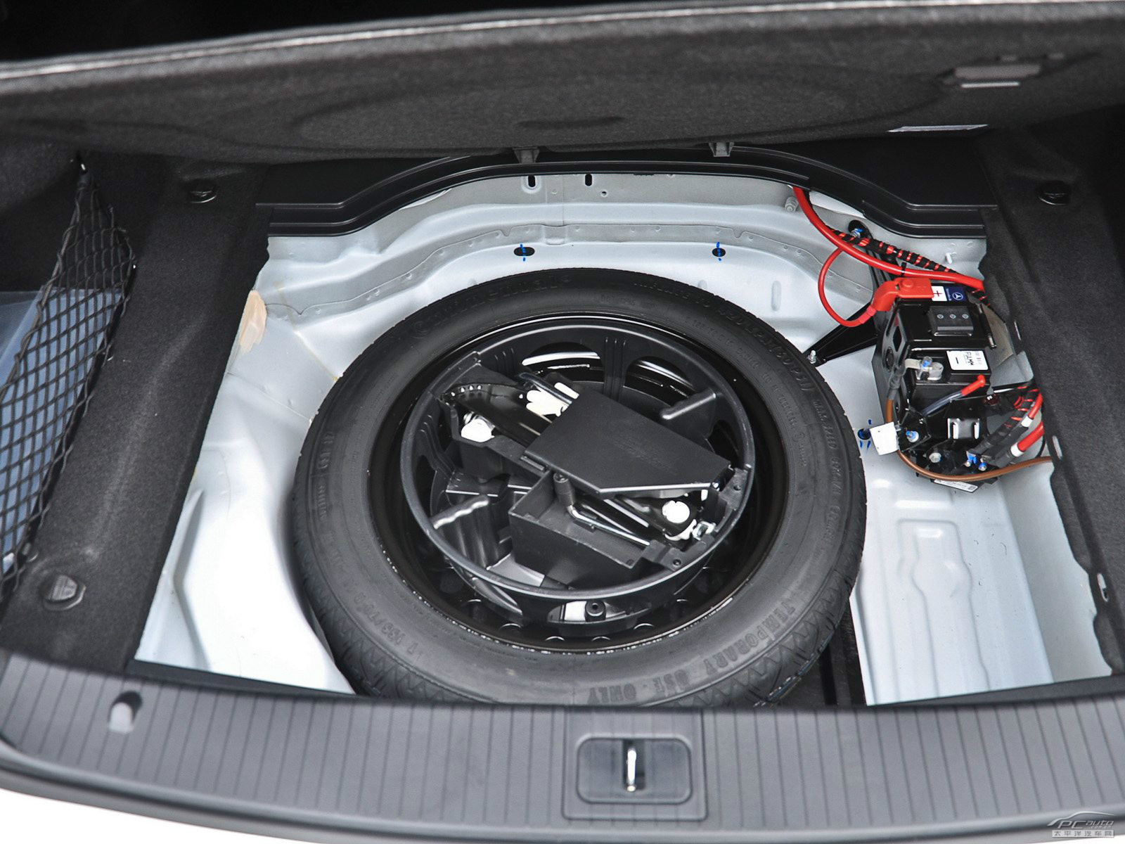 奔馳E級細(xì)節(jié)高清大圖