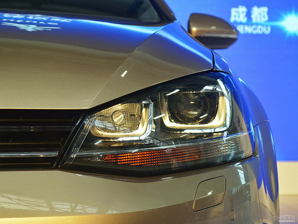 塔希提金高爾夫車頭外觀圖片