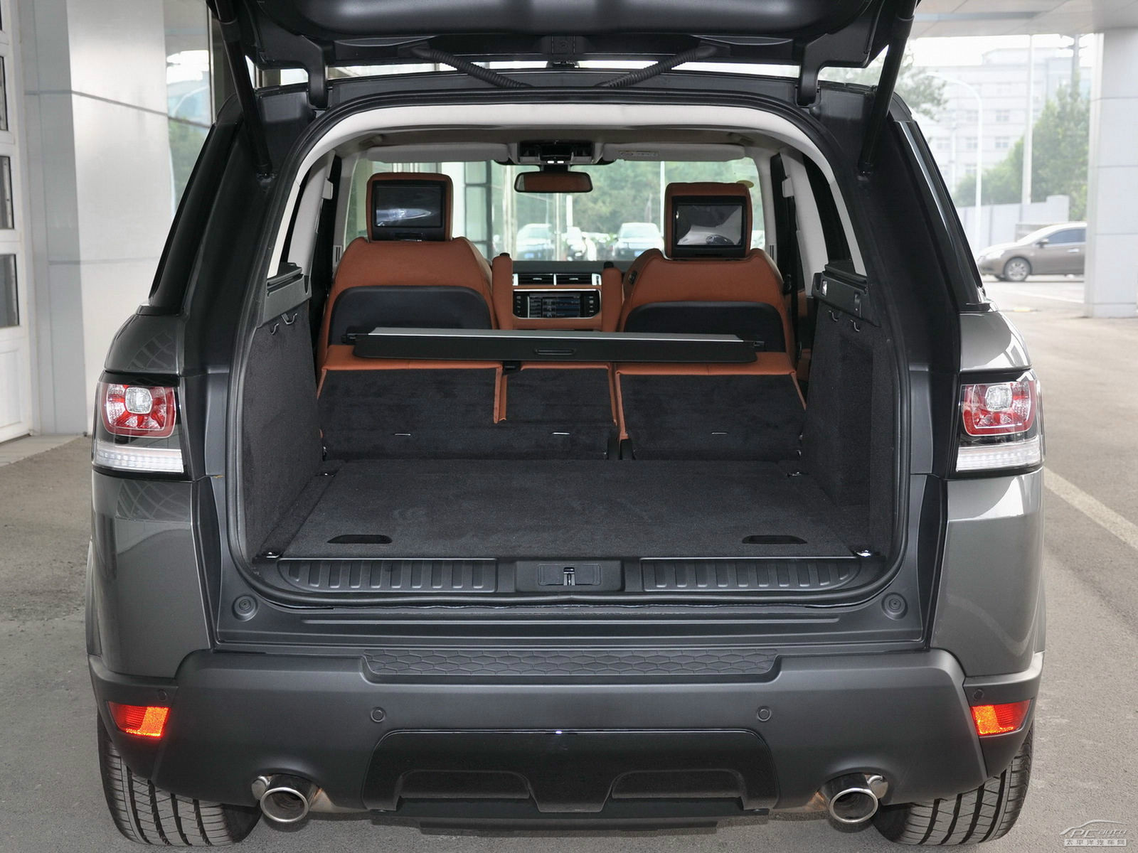 攬勝運(yùn)動(dòng)空間高清大圖