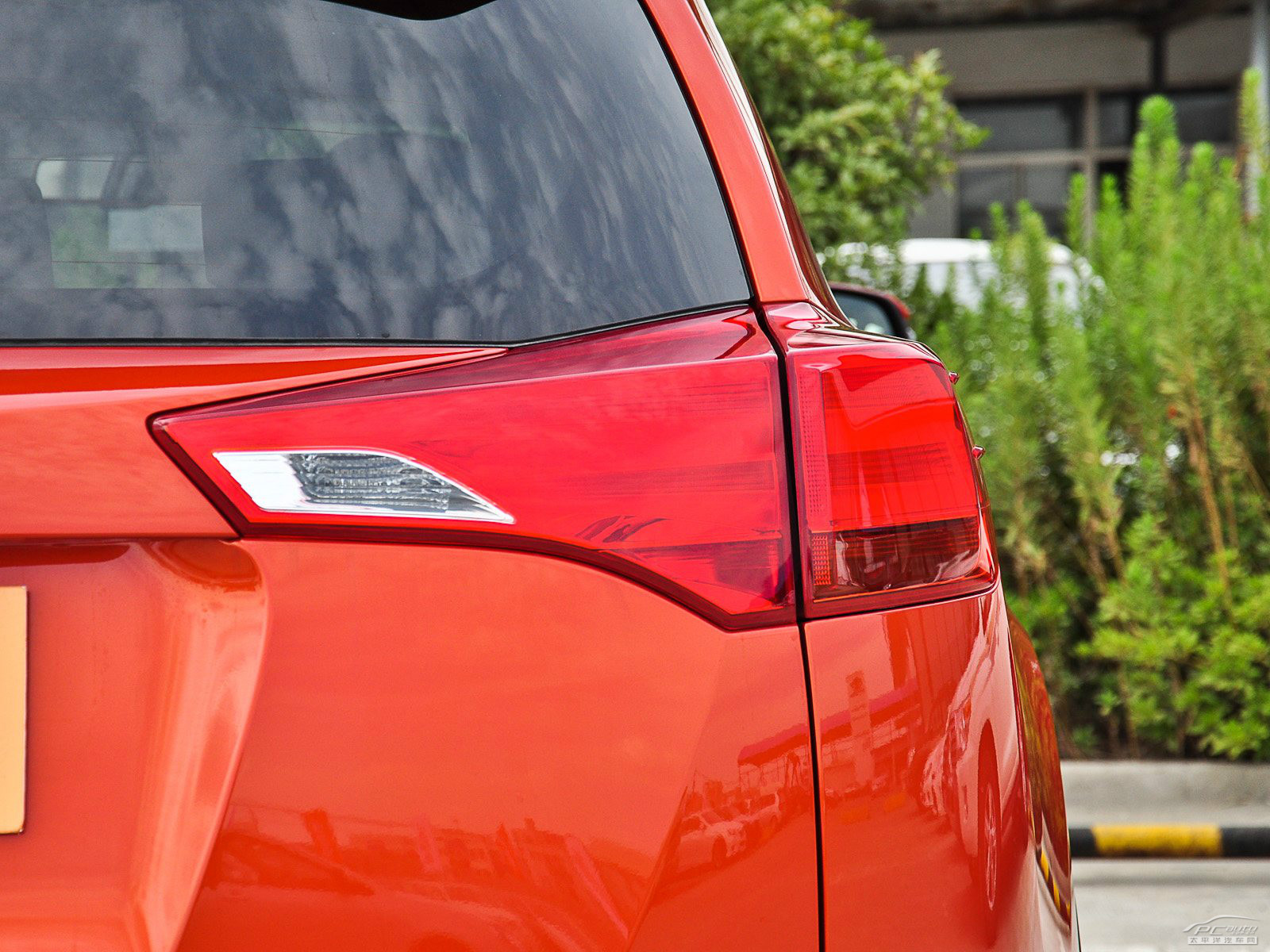 RAV4榮放外觀高清大圖