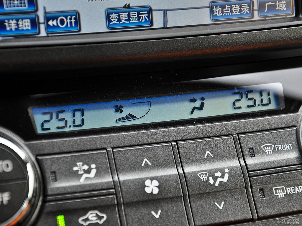 橙色RAV4榮放中控內(nèi)飾圖片
