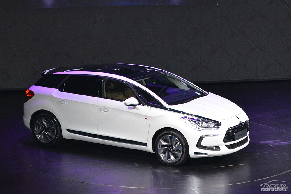 DS 5DƬ