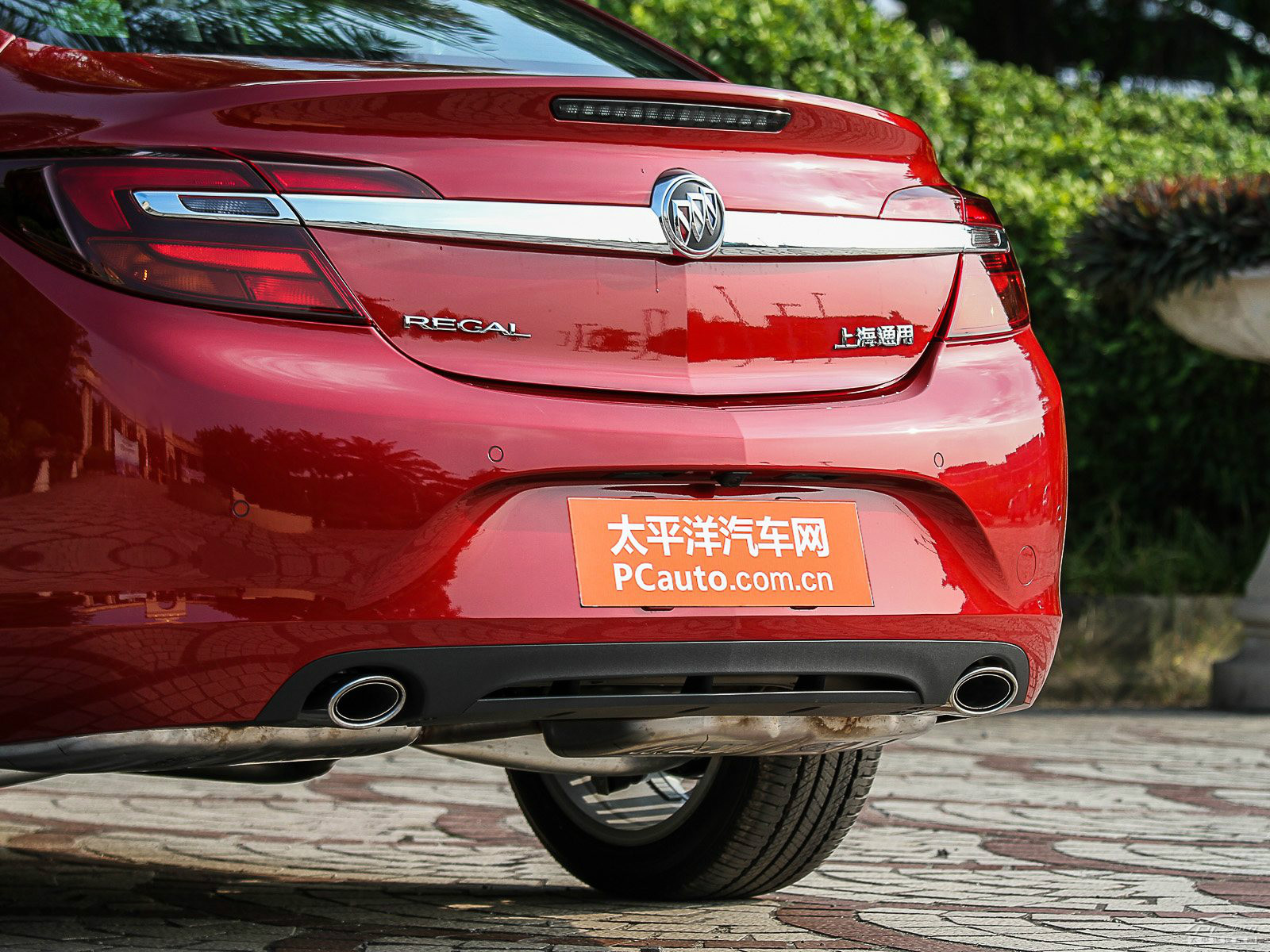 君威外觀高清大圖