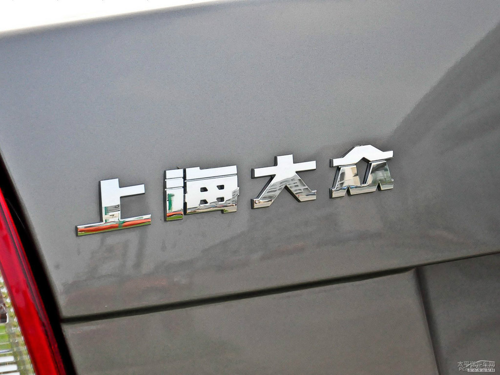 鐳射灰明銳車尾外觀圖片