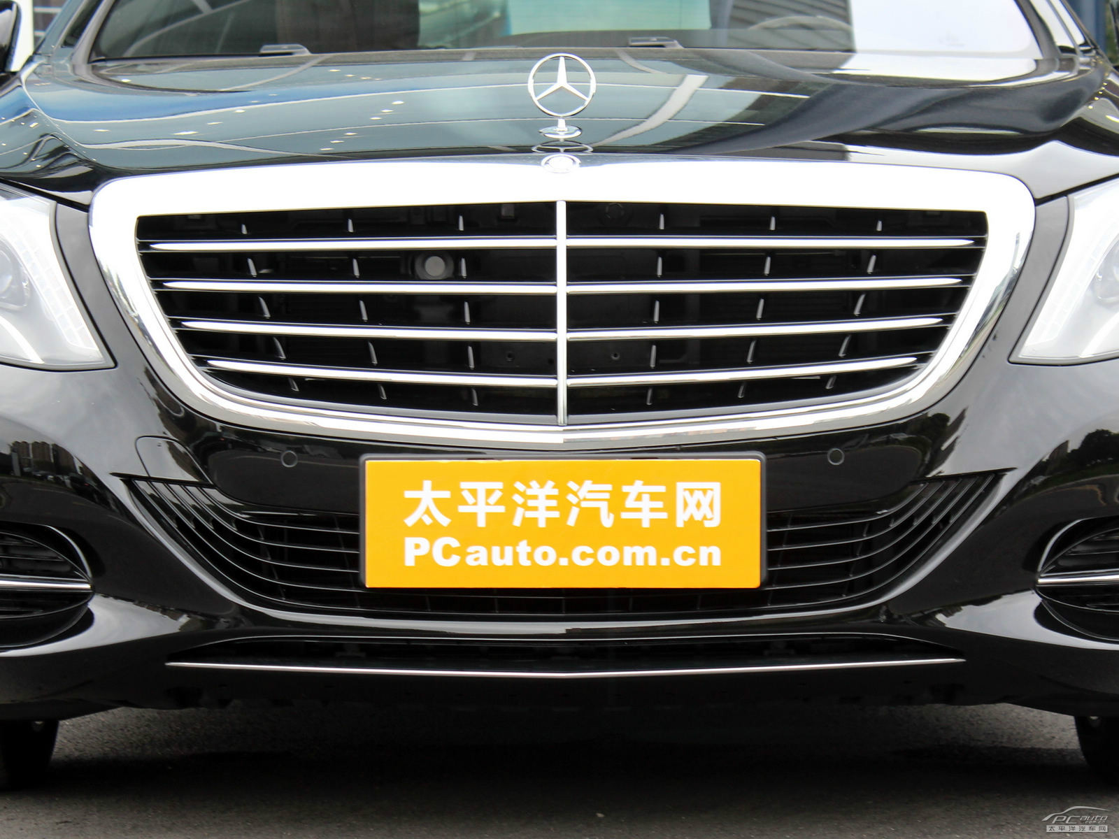 奔馳S級(jí)外觀高清大圖