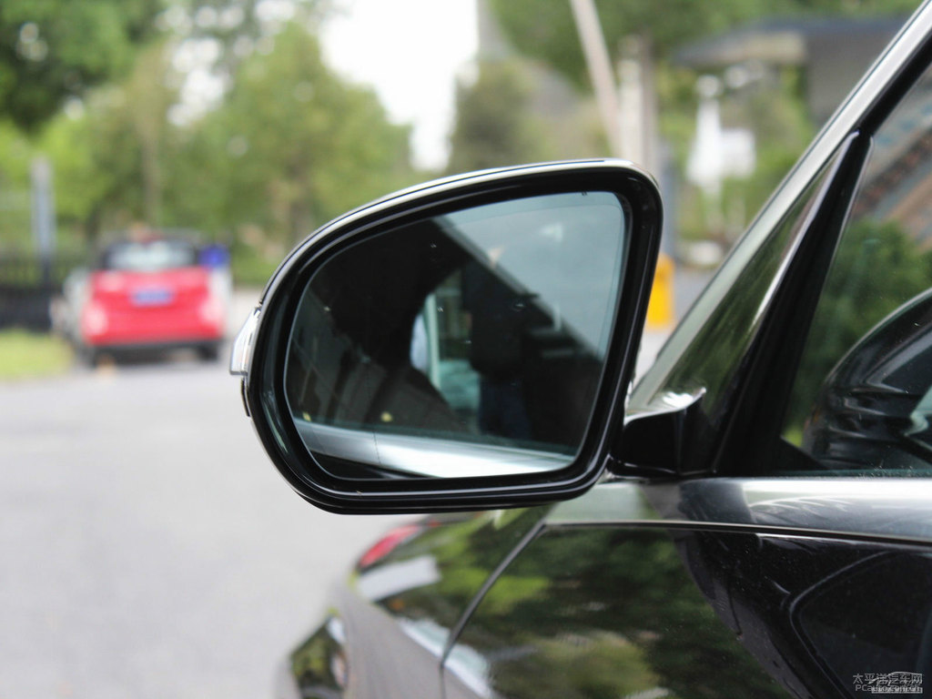 曜巖黑奔馳S級(jí)車身外觀圖片