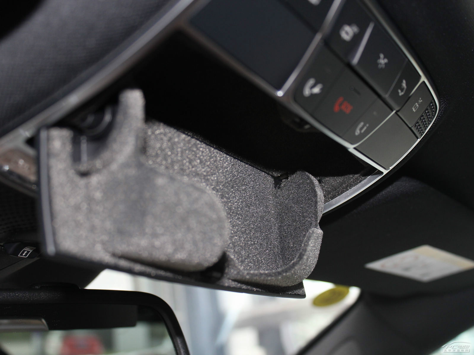 奔馳S級空間高清大圖