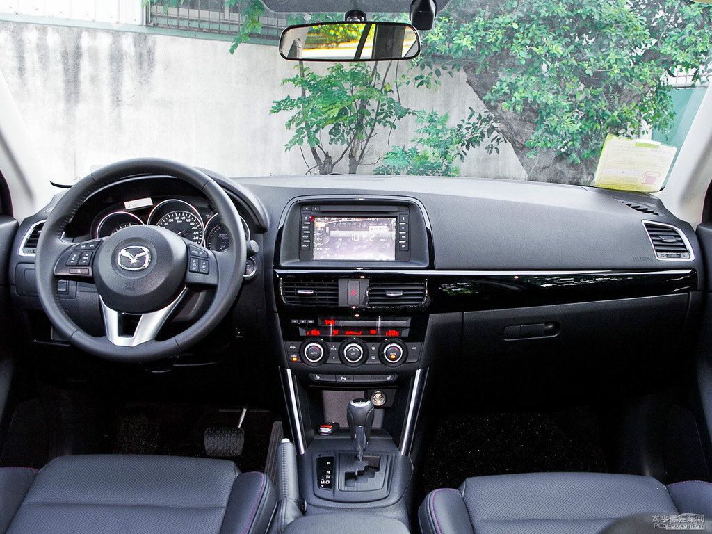 雅士黑馬自達(dá)CX-5中控內(nèi)飾圖片
