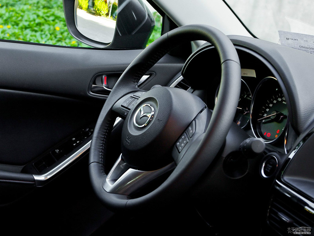 雅士黑馬自達(dá)CX-5中控內(nèi)飾圖片