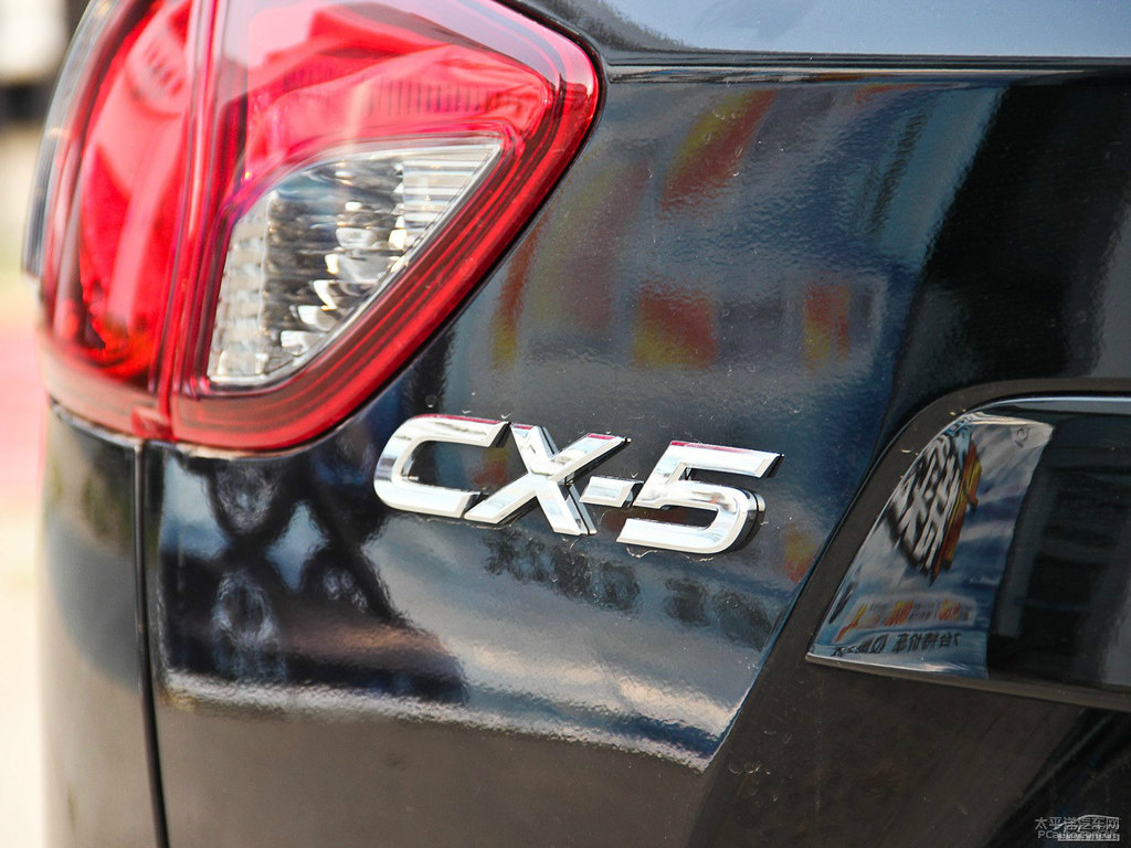 雅士黑馬自達(dá)CX-5車尾外觀圖片