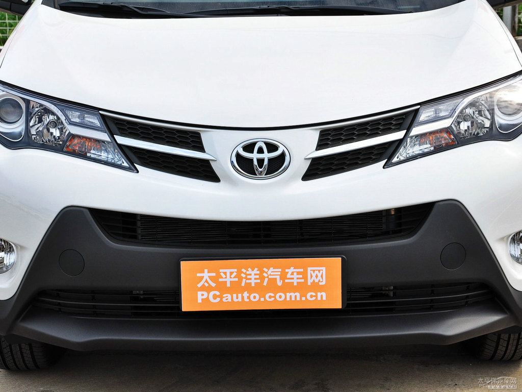 超級白RAV4榮放車頭外觀圖片