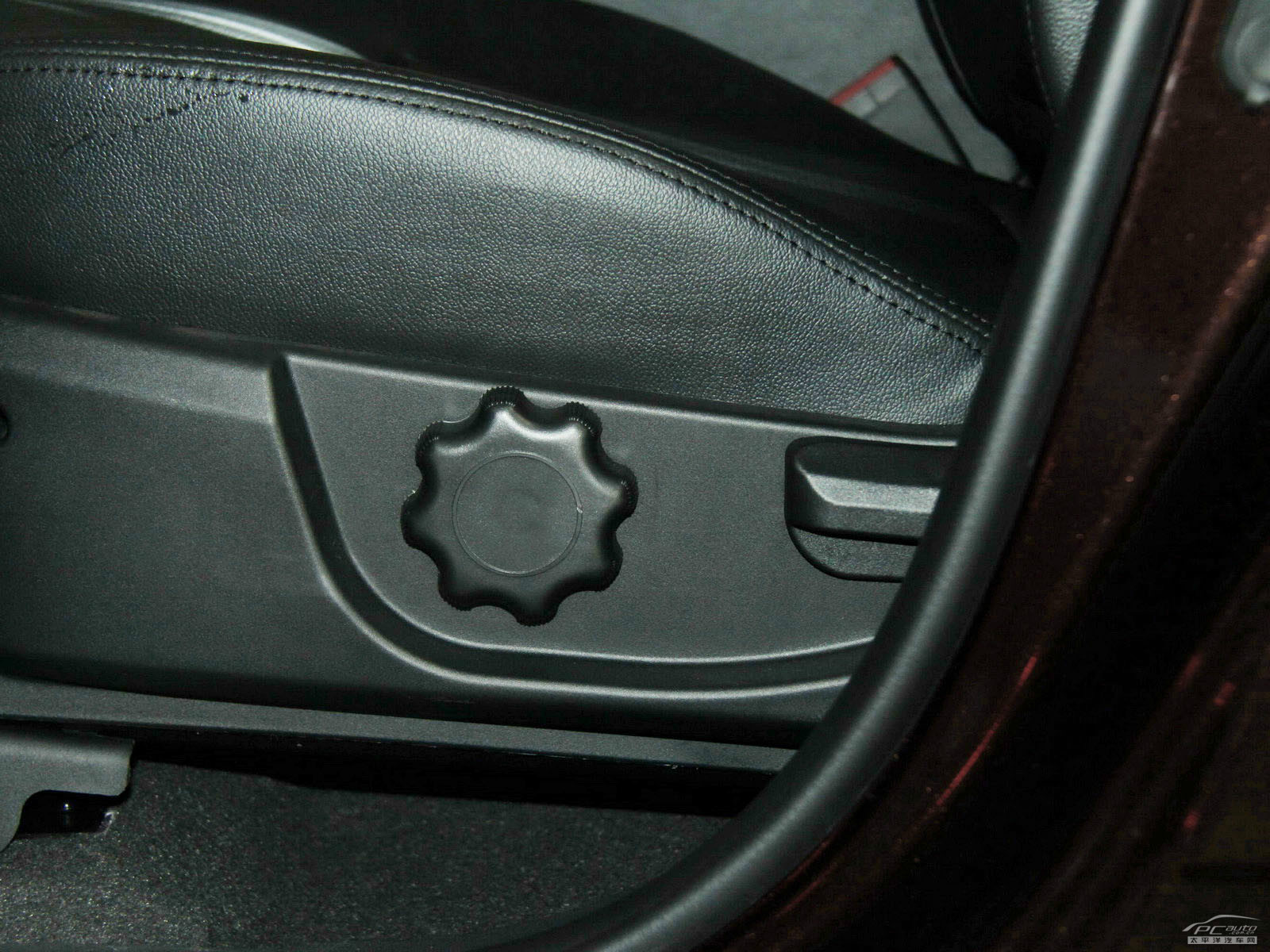 吉利GX7內(nèi)飾高清大圖